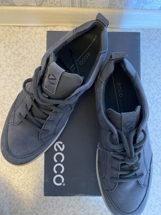 Ecco кроссовки, кеды.