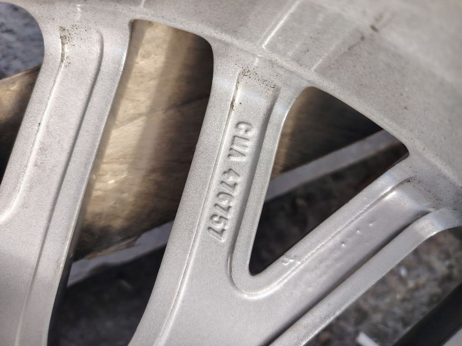 Топ състояние Borbet 17-5x112 ET43 7.5j Volkswagen Passat B8
