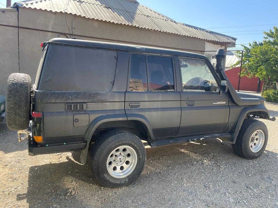 Продам Toyota Land Cruiser Prado 78