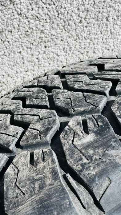 Продам комплект колёс с дисками