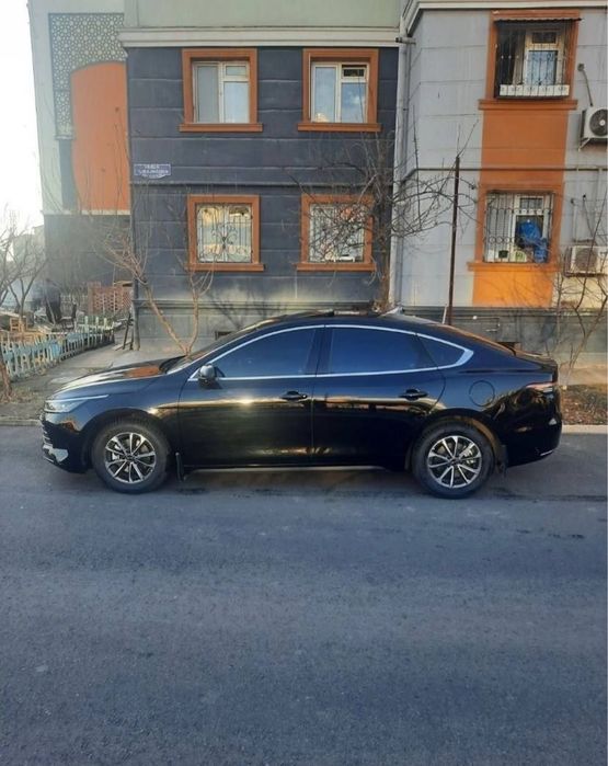 Сотилади BYD Chazor
