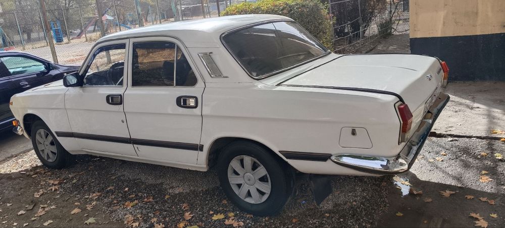 Волга 2410.   ( 1992год )