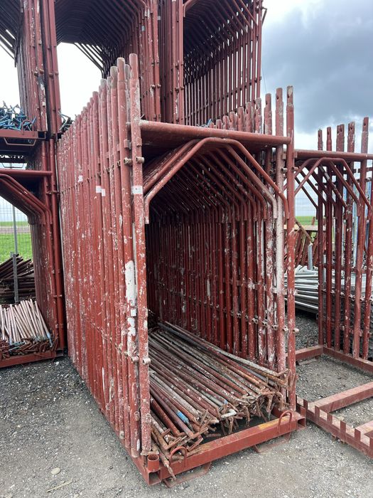 Vand schela metalica avem pe stoc