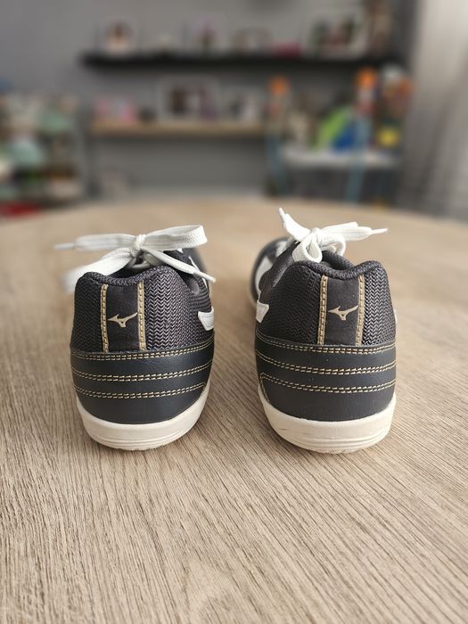 Обувки за футбол Mizuno Morelia 42 номер