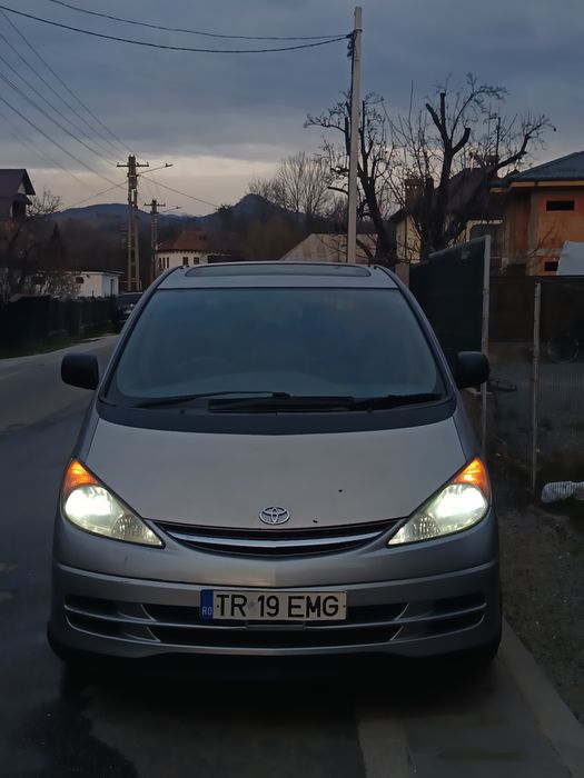 Vând Toyota Previa
