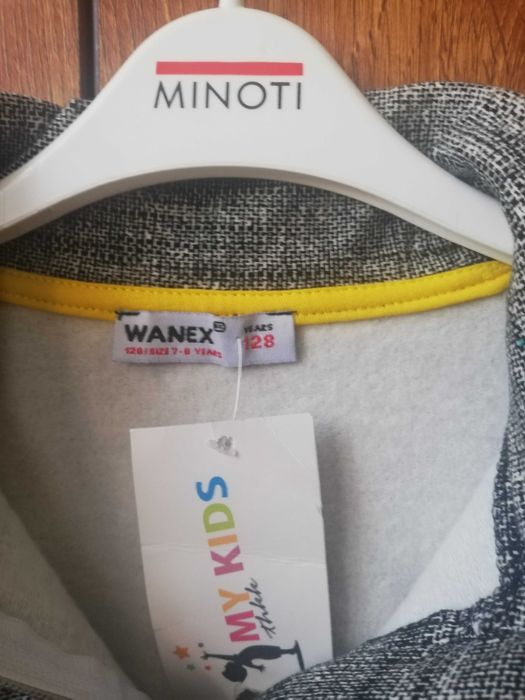 Рокля с дълъг ръкав