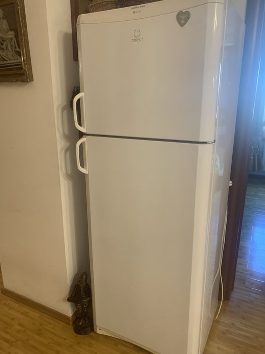 Frigider Indesit  total no frost perfect