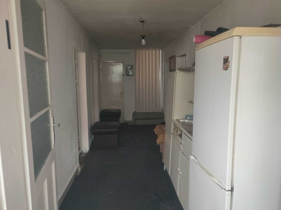 Продава се Къща в Търговище, Вилна зона - 200 кв.м за 686 €/кв.м - Снимка #4