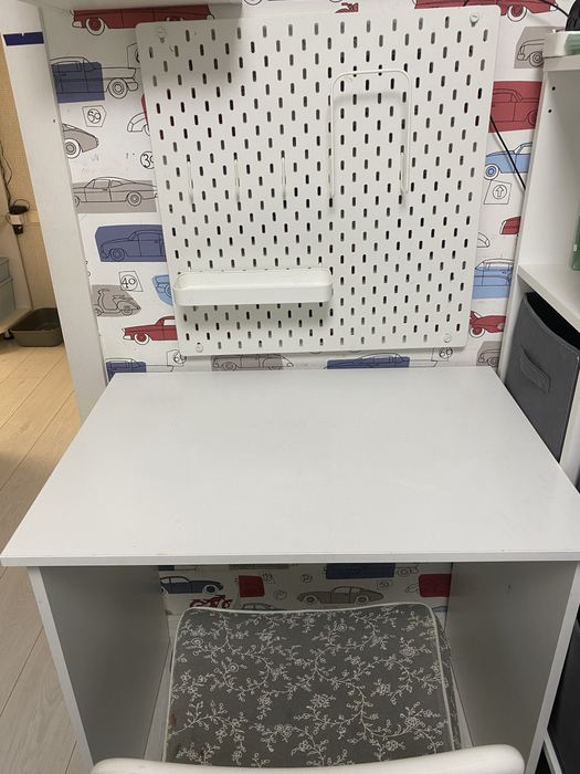 Продам рабочую зону для школьника
