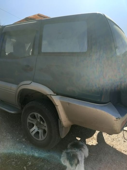 Ниссан мистраль.