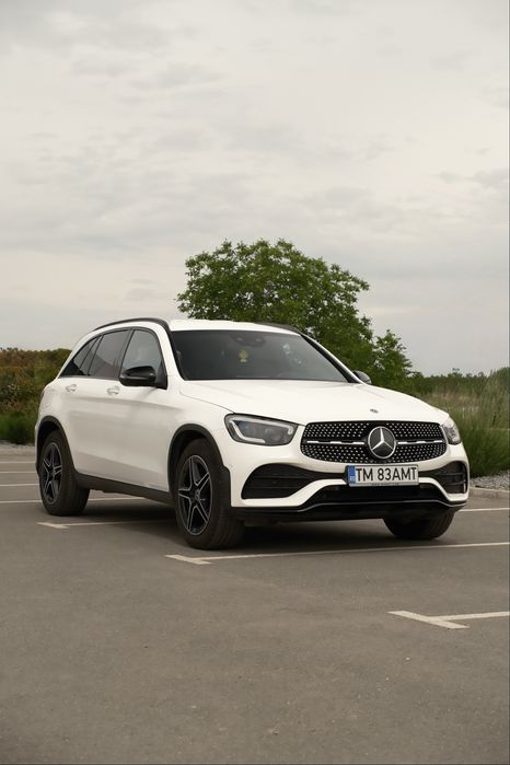 Mercedes-Benz GLC 300 4MATIC | 2020 | 258 CP |