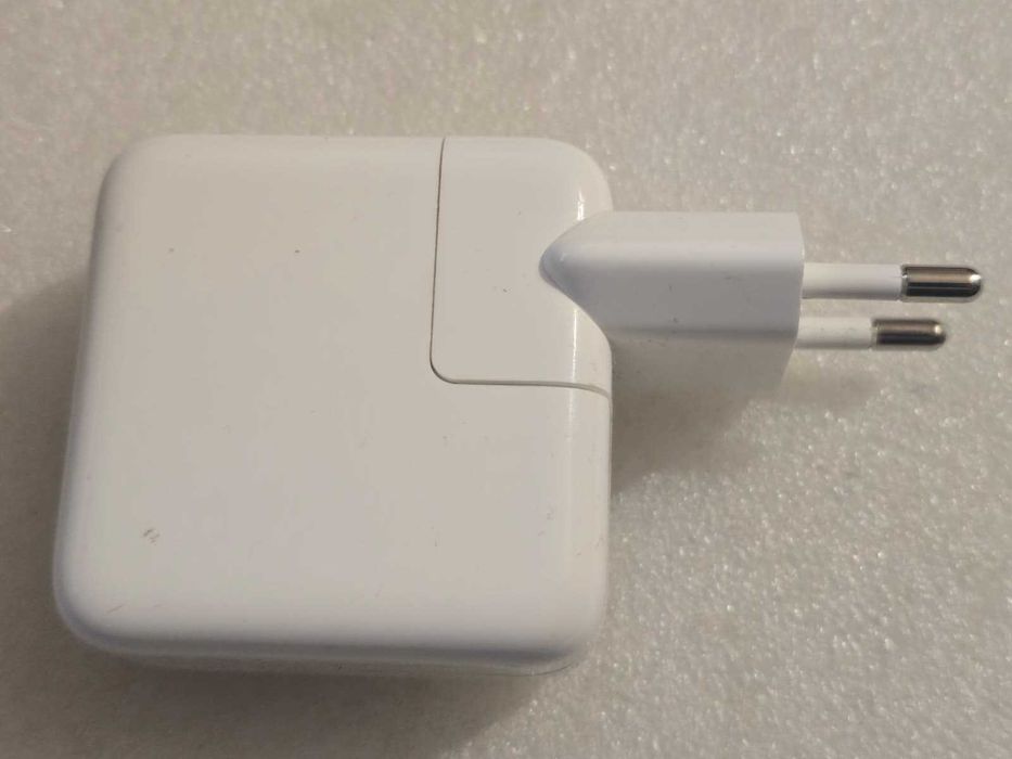 Incarcator retea original APPLE A1882 20V 1.5A 30W , USB-C, 30W, alb