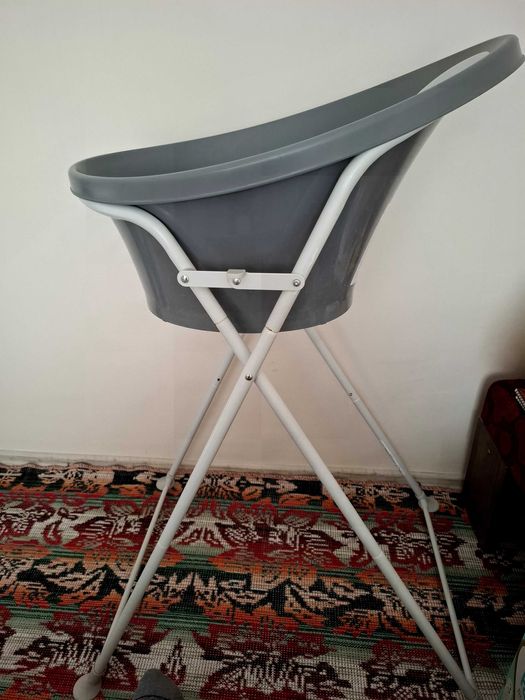 Вана за новородено