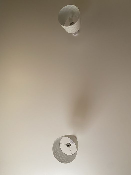 Продаю люстры с лампочками