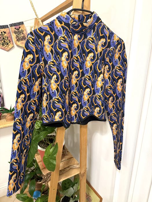 Кроп топ с рукавами от Zara