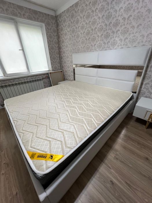 Продаю спальный гарнитур в комплекте