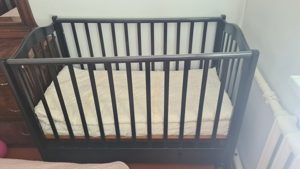 Продам манежку почти новая