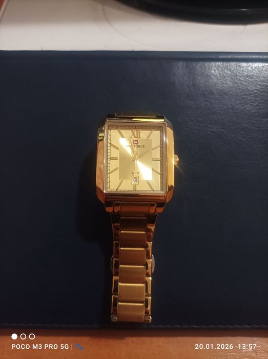 продам хорошие часы