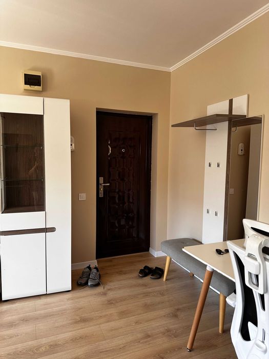 Apartament de inchiarat Floresti, Str. Stejarului, 1 dormitor, 1 living, 1 bucatarie, 1 baie + 2 balcoane