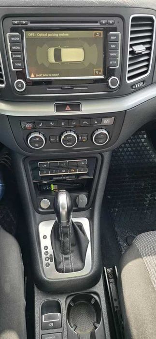Volkswagen Sharan 2.0 minivan DSG 7 locuri 184 cp