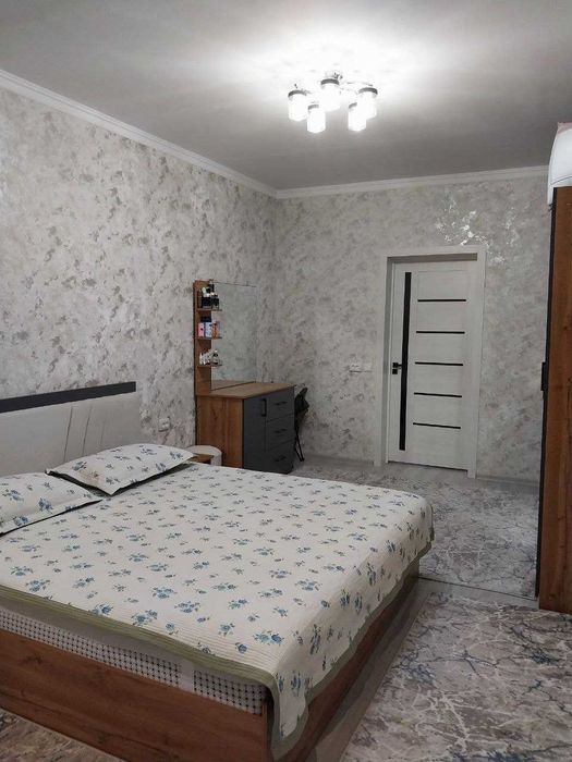 Юнусобод Чинобод санатория ёнидан квартира сотилади