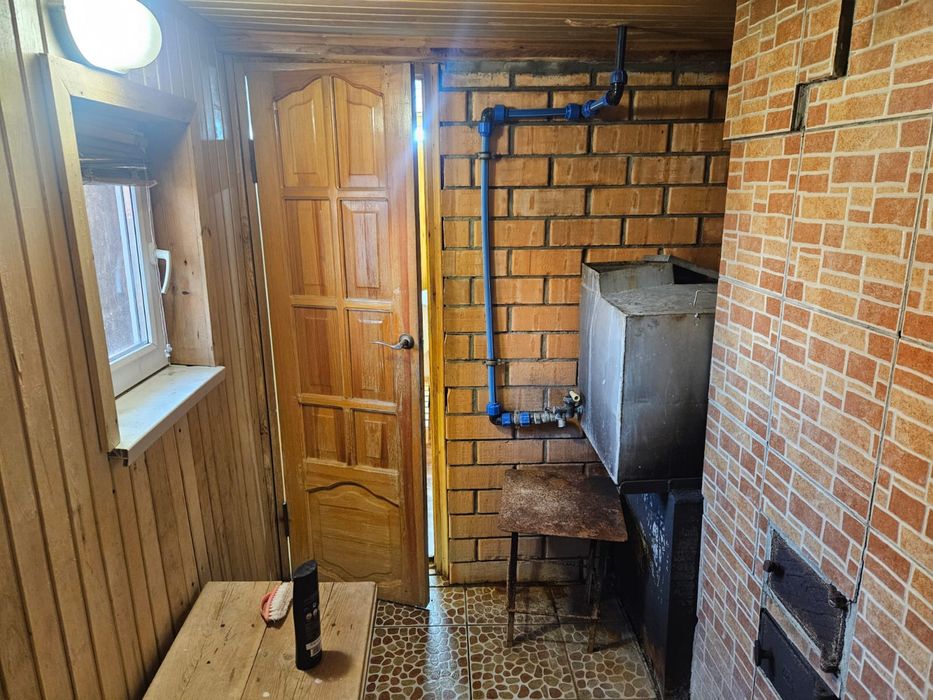 Баня в отличном состоянии,с печкой