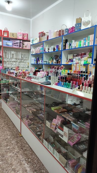 Срочно!Продается бутик в Grand Bazaar с мебелью