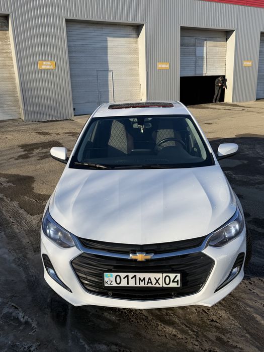 Продам chevralet onix