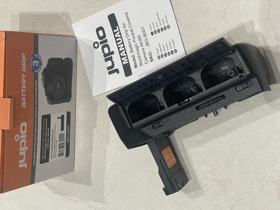 Батерейный блок Blackmagic pocket 6K/4K