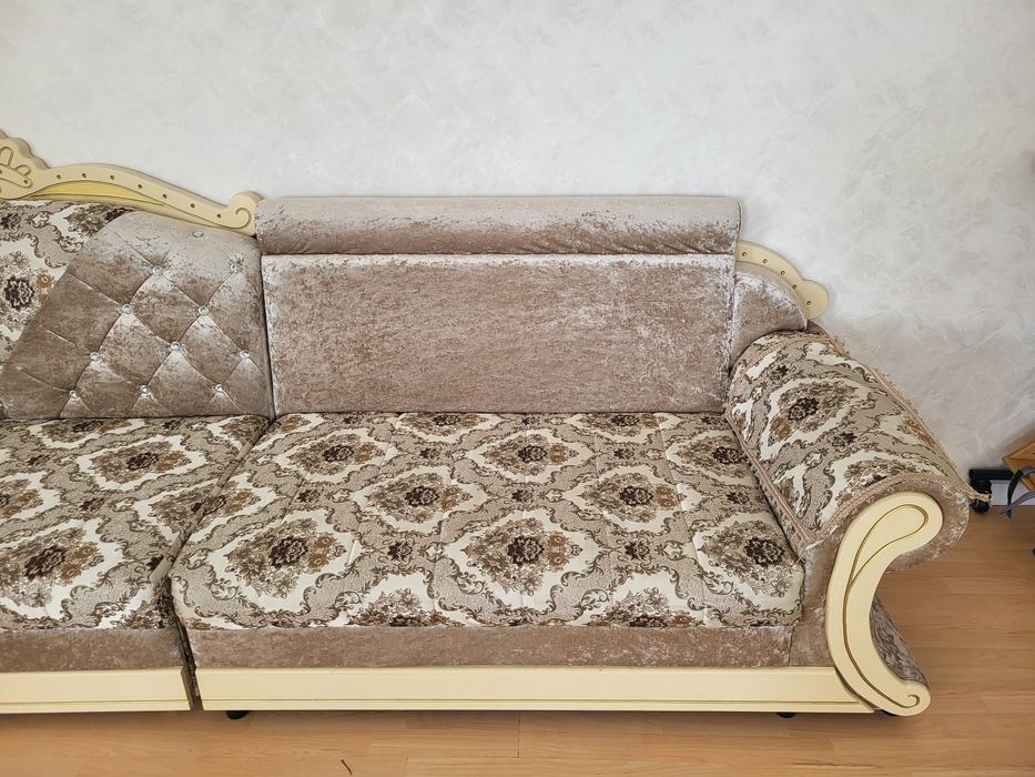 Продаётся угловой диван