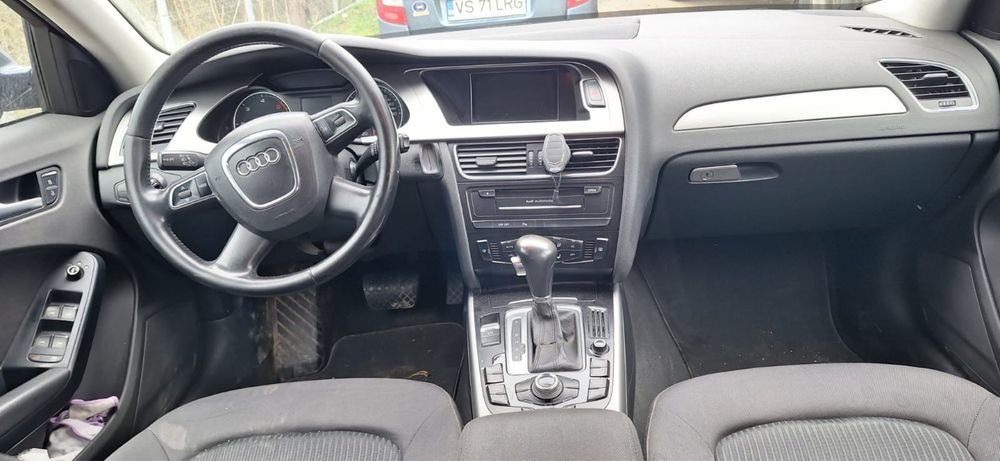 AUDI A4 Avant 0 — imagine 2