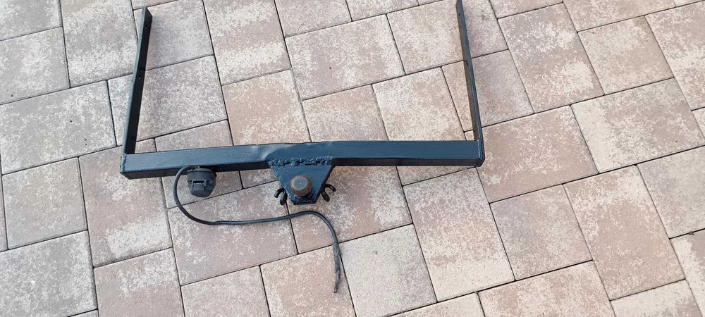 Vand cui de remorca/ cârlig de remorca universal