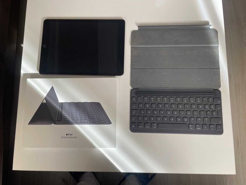iPad 8th gen 128GB