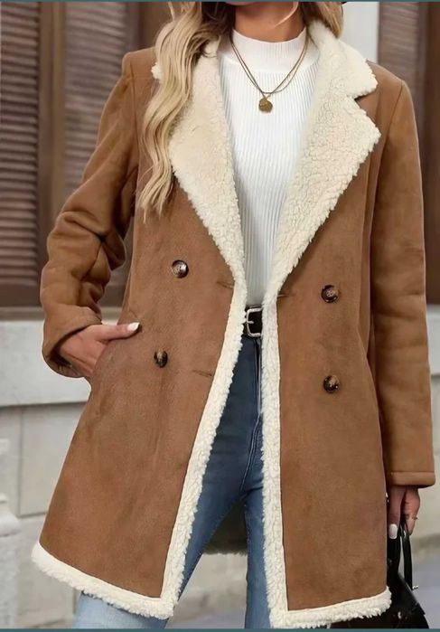 Елегантно дамско палто