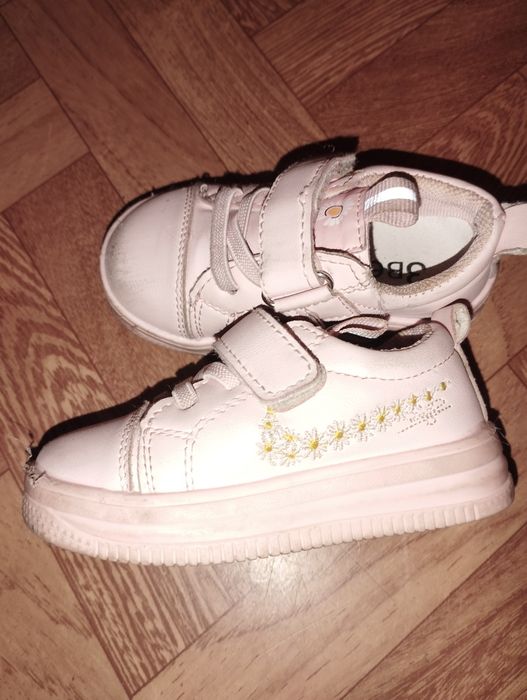 Детские кросовки на девочку