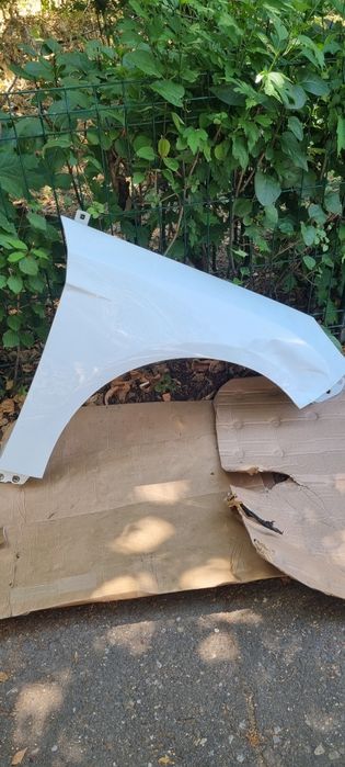 Aripa dreapta fata ford focus mk3.5 (facelift) frozen white