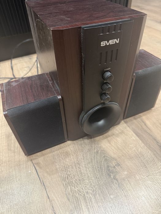 SVEN SPS-821 акустическая система 2.1 с сабвуфером