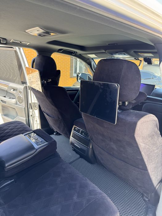 Аренда Lexus LX 570 с водителем