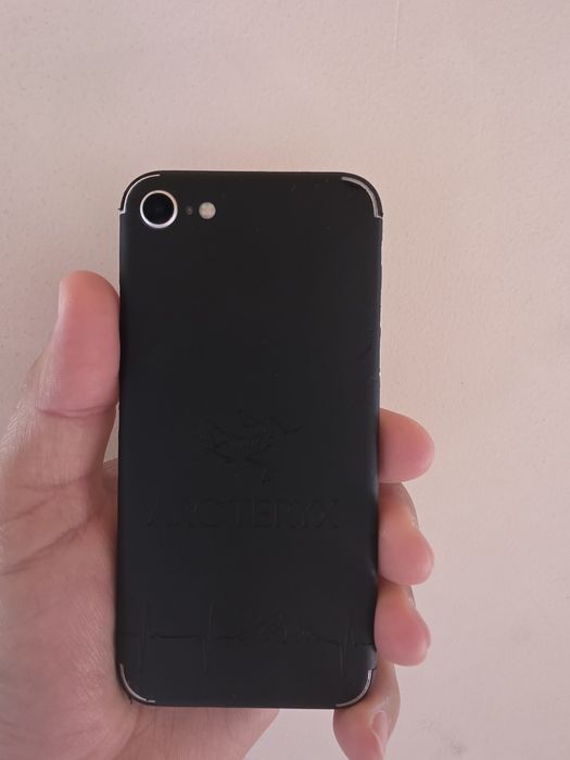 Iphone se 2020 perfectum e-sim ham o‘qiydi.