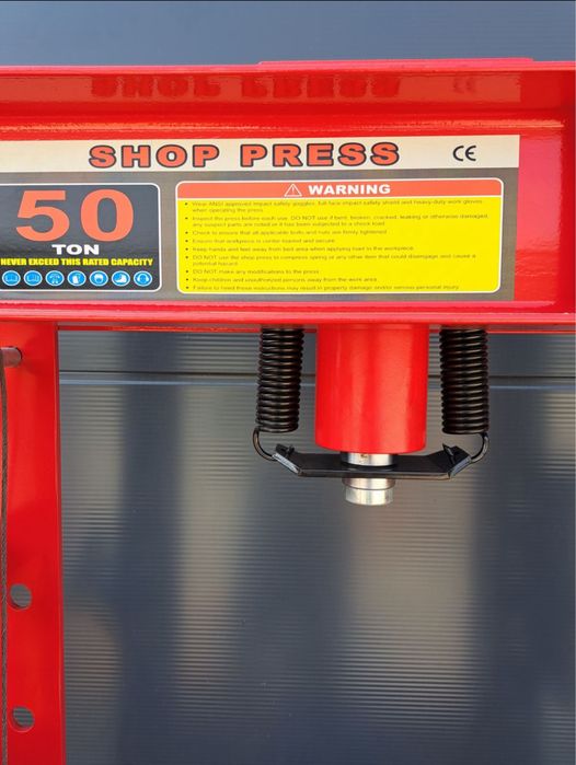 Хидравлична преса 50т.