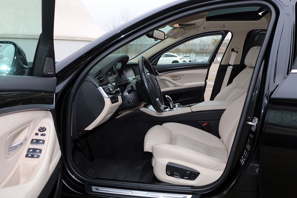 Bmw F10 •Luxury •2016•5 butoane •258 Cp•Xd•Webasto •Germania