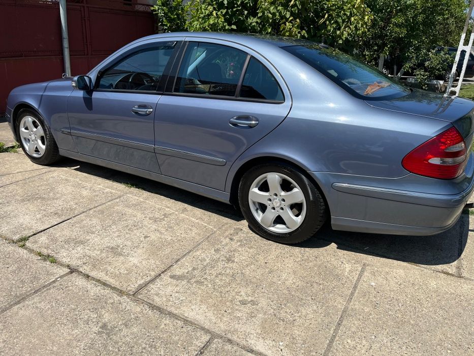 Mercedes E-Class W211 2.2 CDI Avantgarde • Automat • 150 CP