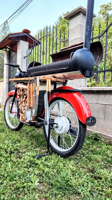 Ретро мотор Балкан барбекю