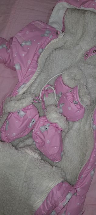 Продам зимний комбез трансформер на девочку