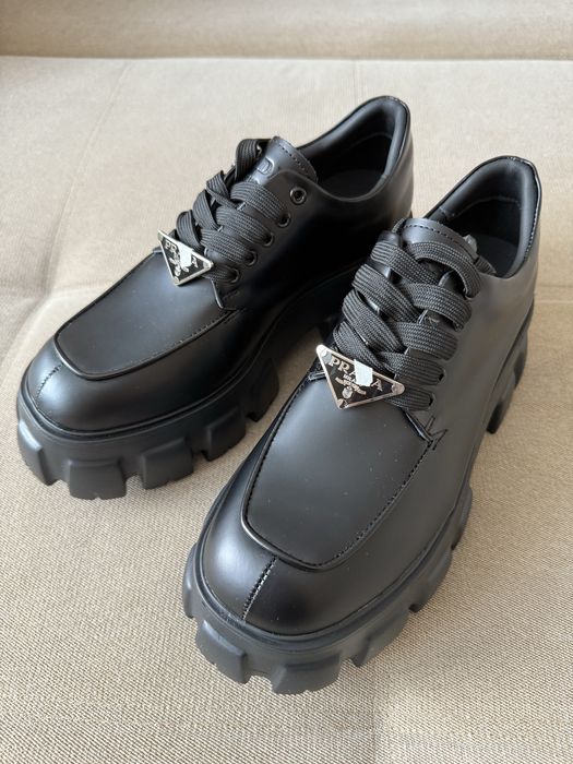 Женский обувь прада новая