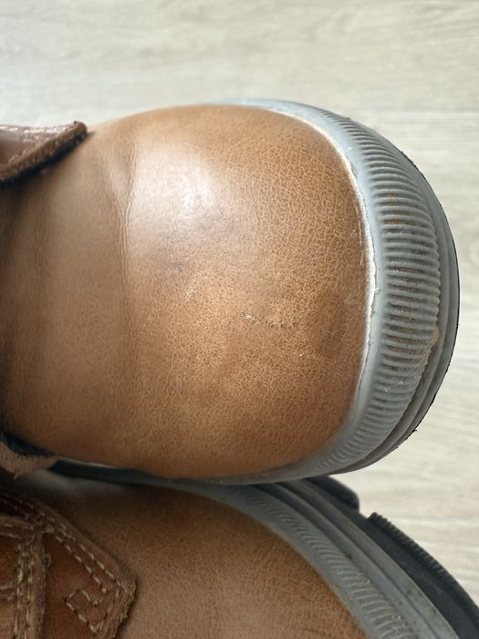 Продам демисезонные ботинки