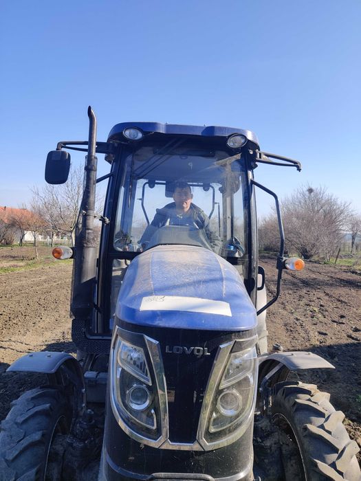 Tractor Lovol 504 (4x4) – An 2017 – 1900 Ore – Stare Foarte Bună