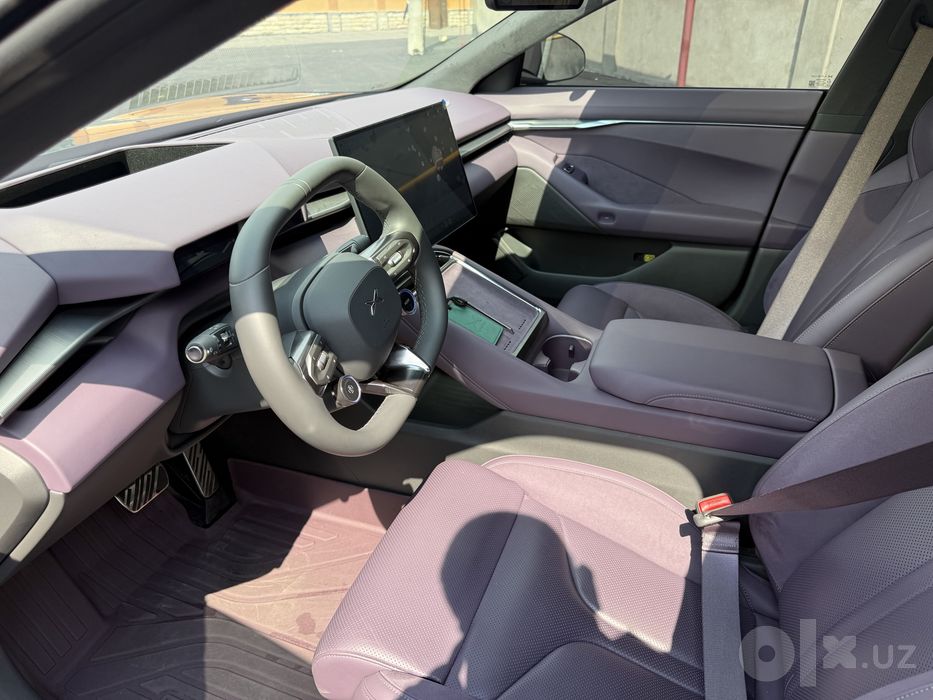 Xpeng P7 Автомобиль