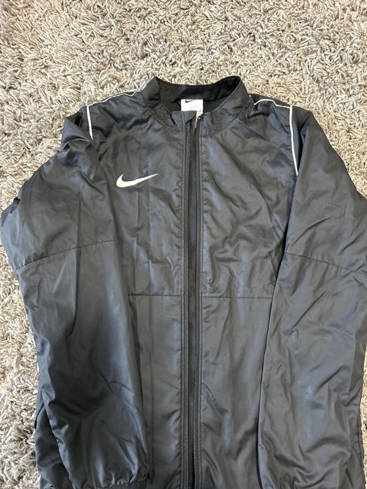 Детска ветровка nike размер до 158