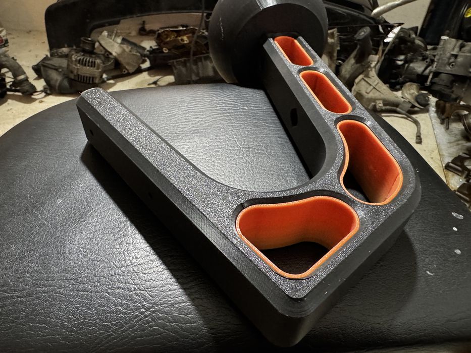 Стойки за каска